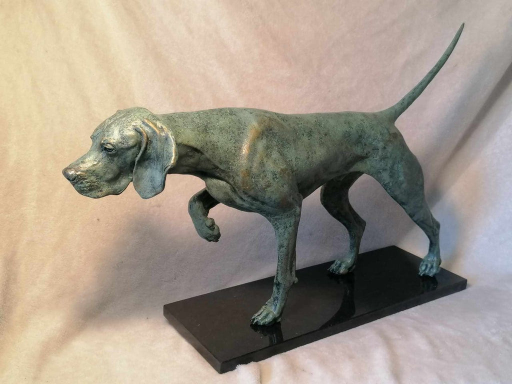 On Point Hungarian Vizsla Cold-Cast Bronze Sculpture – 65cm Sporting Dog Statue